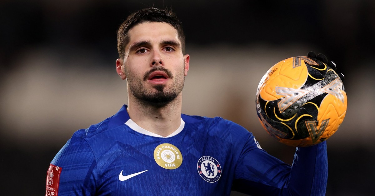 Pedro Neto’s Potential Move to Manchester City: A Test of Chelsea’s Ambition and Football’s Financial Logic